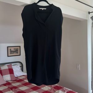 Black shirt dress with parents pleat on bodice. Side pockets